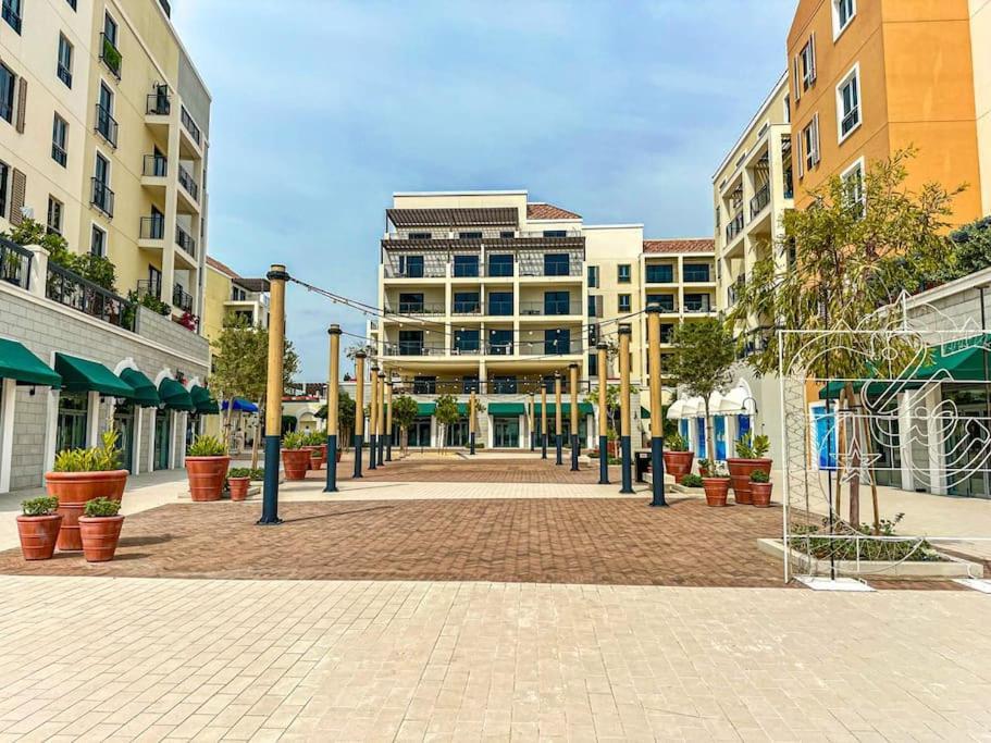 Higuests - Dream In Our Cozy 2br In La Rive Community Apartment *