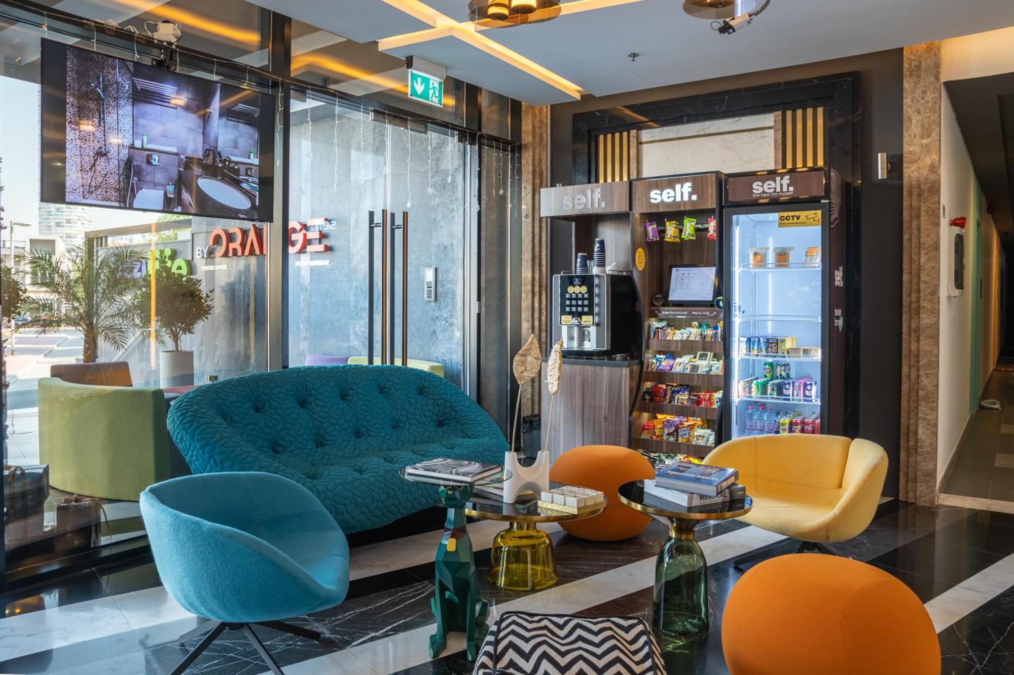 Izzzi Life Mint Aparthotel *