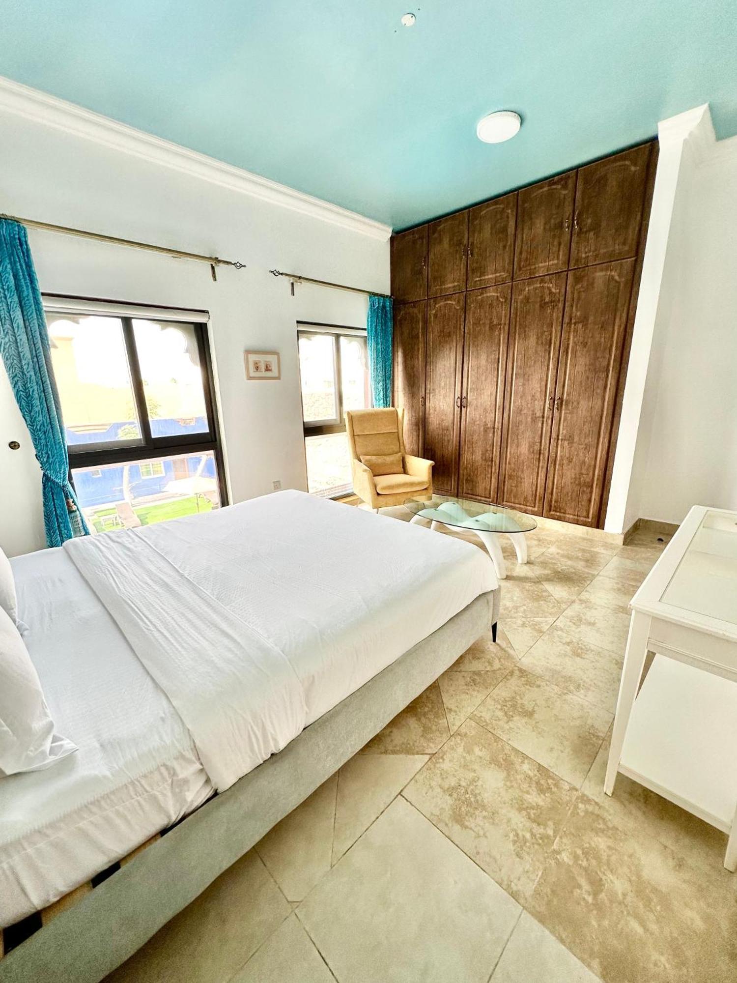 Dari Guest house