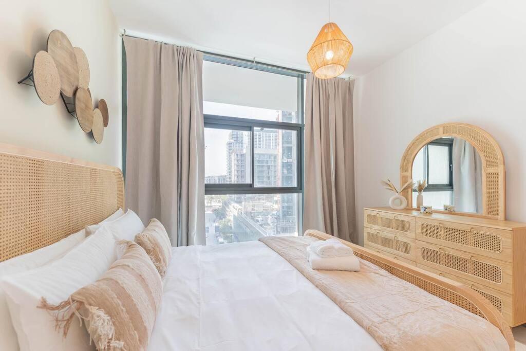 Exclusive 1 Bedroom In Hills Estate