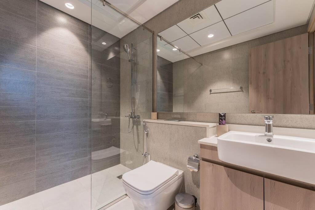 Exclusive 1 Bedroom In Hills Estate * Dubai