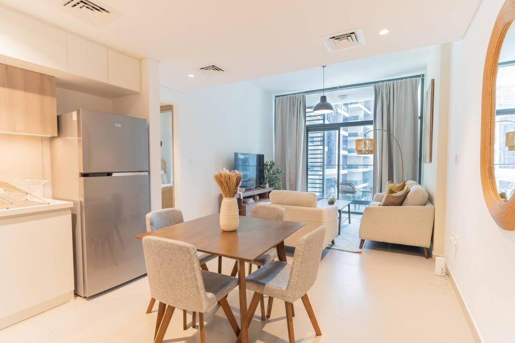 Exclusive 1 Bedroom In Hills Estate Dubai
