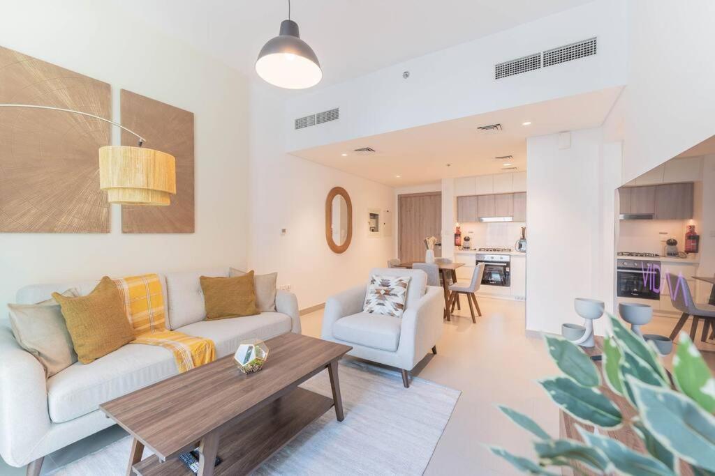 Exclusive 1 Bedroom In Hills Estate * Dubai