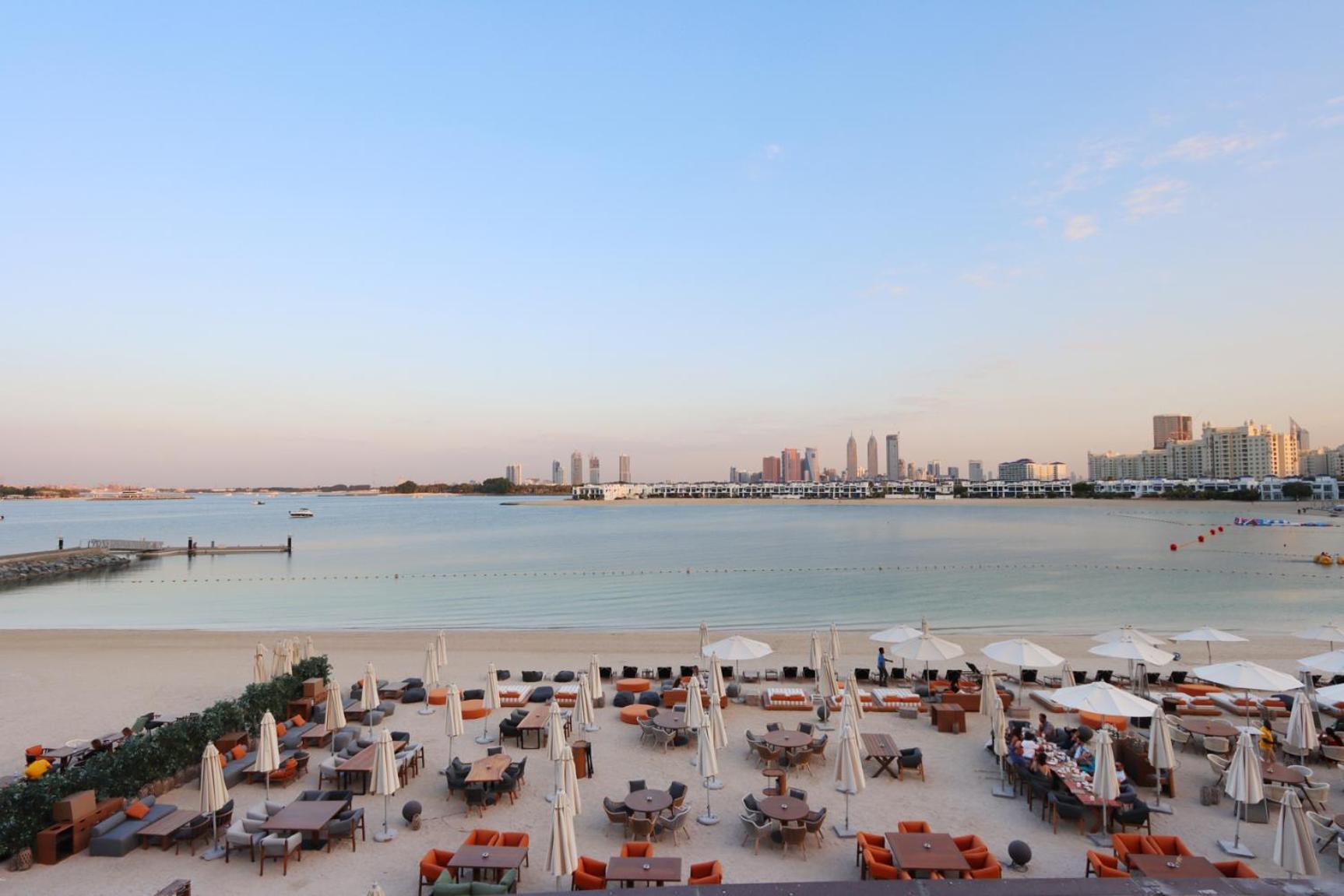 Livbnb Seaside In Palm Jumeirah With Private Terrace And Direct Access To Nakheel Mall Apartamento Dubai