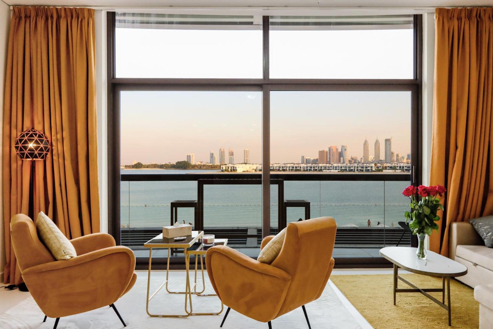 Livbnb Seaside In Palm Jumeirah With Private Terrace And Direct Access To Nakheel Mall Apartamento Dubai