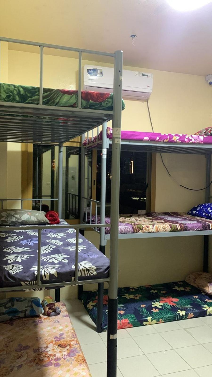 Uae Albergue *