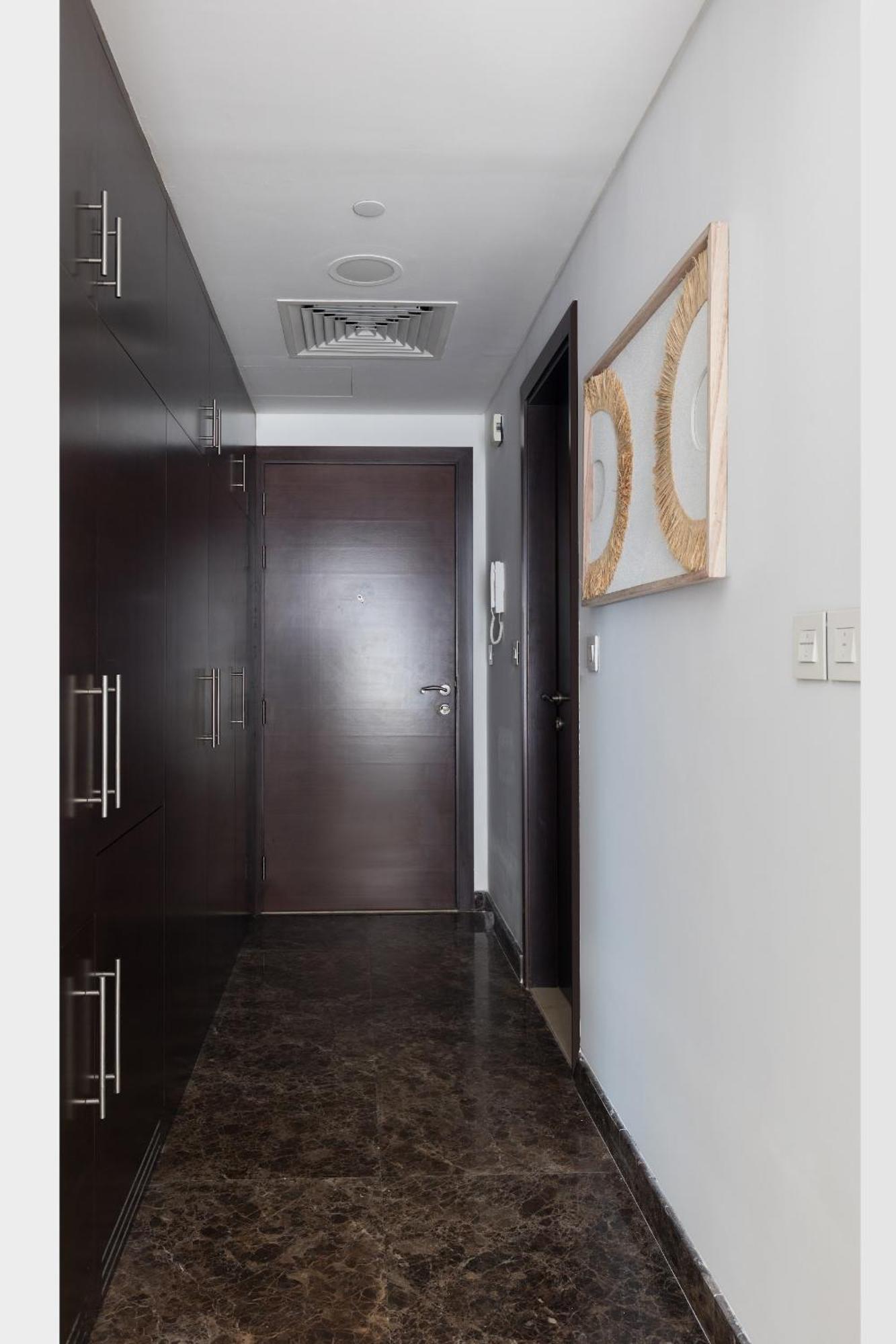 Fancy Studio In Sparkle Tower Dubai