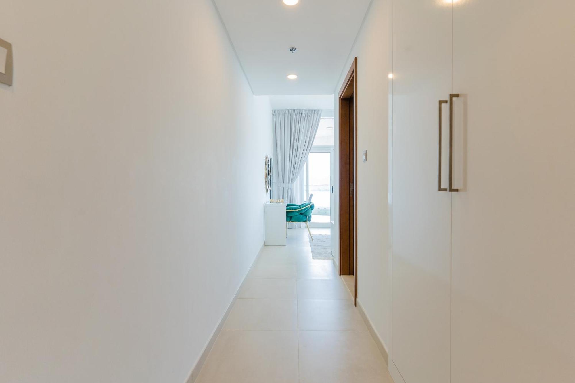 Apartment Daniels Sea View 2br In Mina Azizi The Palm *