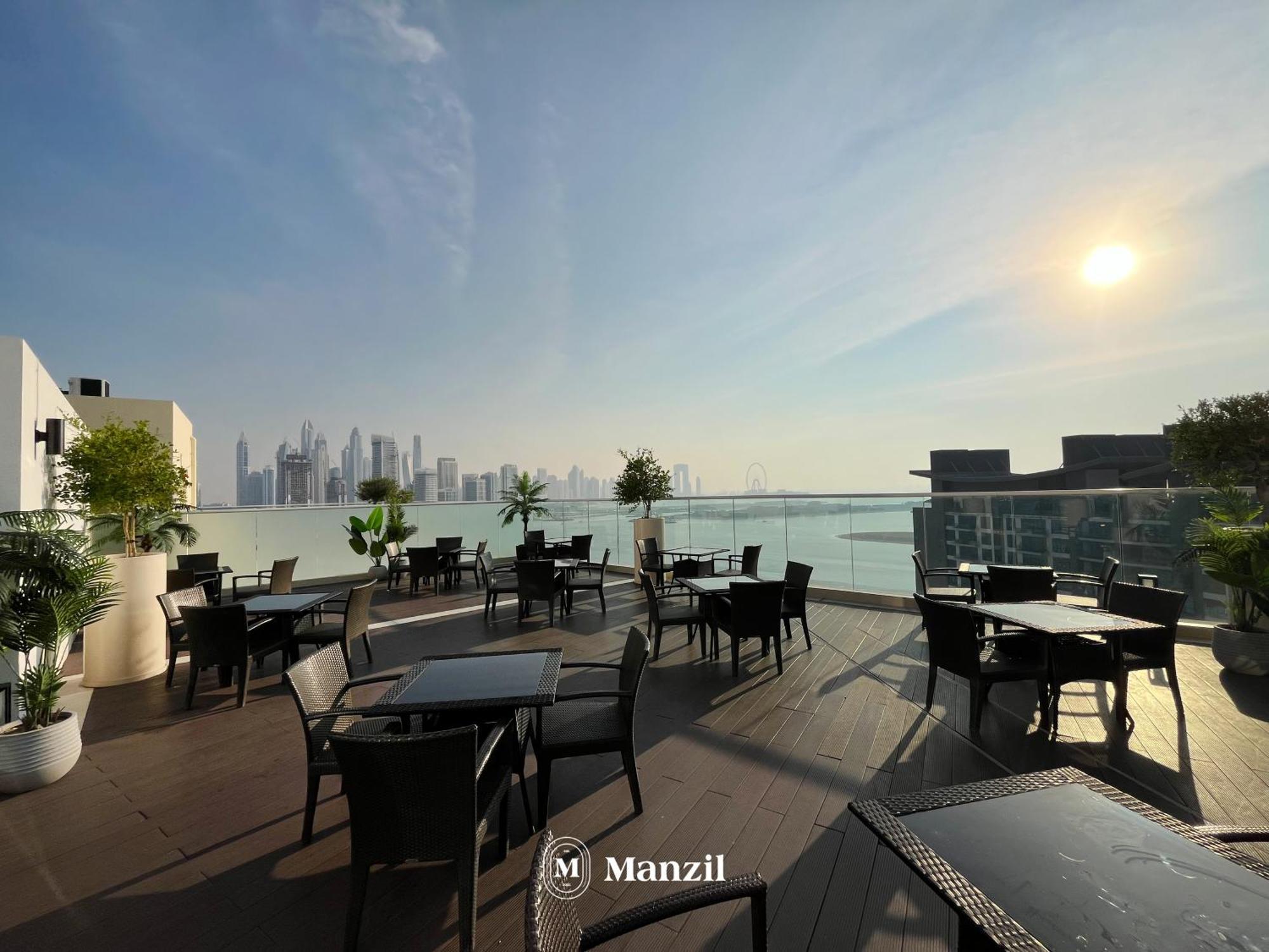 Manzil - 1br In Seven Palm With Infinity Pool & Private Access Dubai