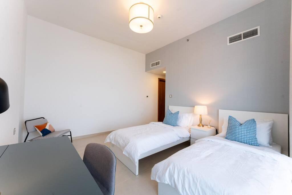 Luxury Mina Azizi Palm Jumeirah-private Beach Apartamento Dubai