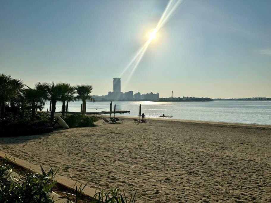 Apartamento Luxury Mina Azizi Palm Jumeirah-private Beach *