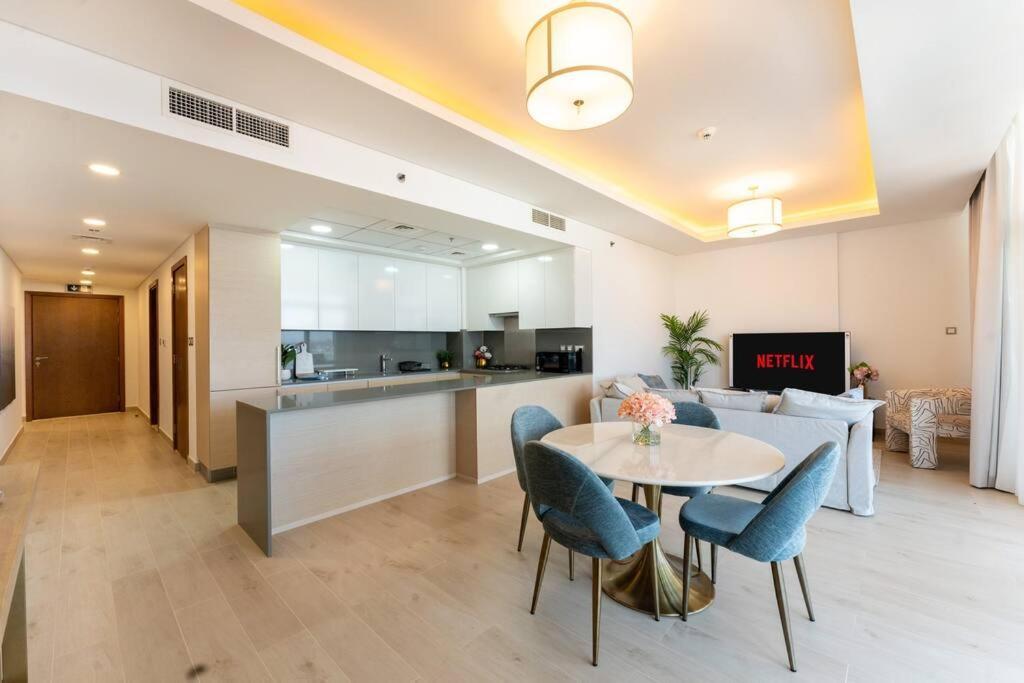 Luxury Mina Azizi Palm Jumeirah-private Beach Apartamento