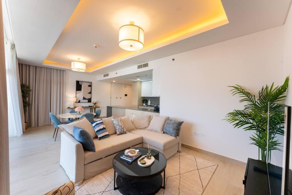 Apartamento Luxury Mina Azizi Palm Jumeirah-private Beach