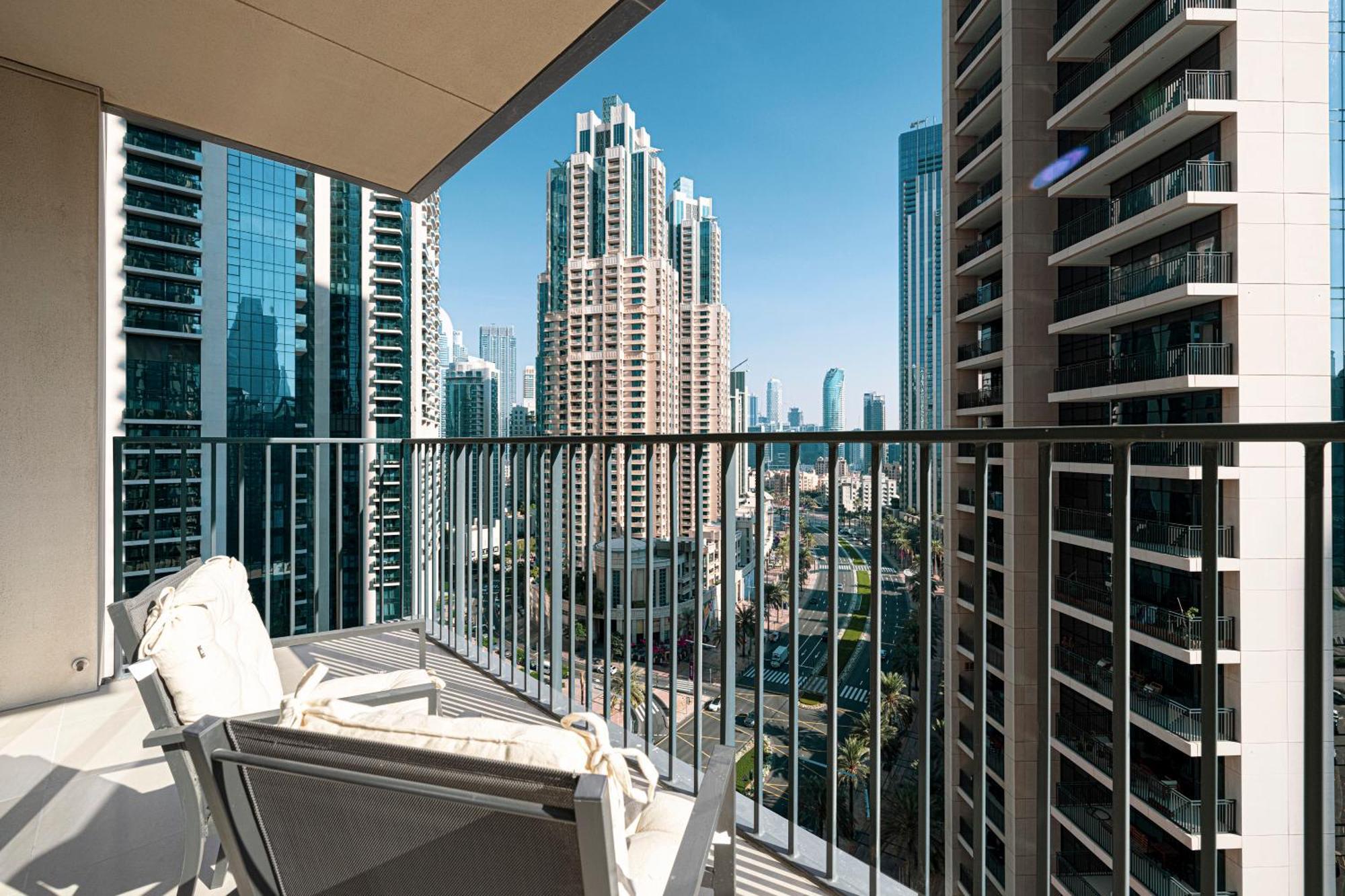 Magnificent Cozy 2br In Downtown Apartment *