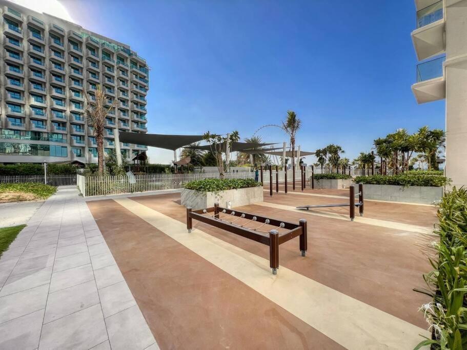 Delightful 1br In Jbr With Access Apartment