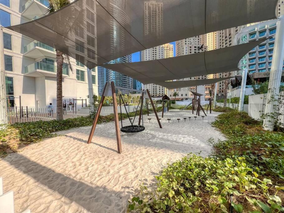 Apartment Delightful 1br In Jbr With Access Dubai