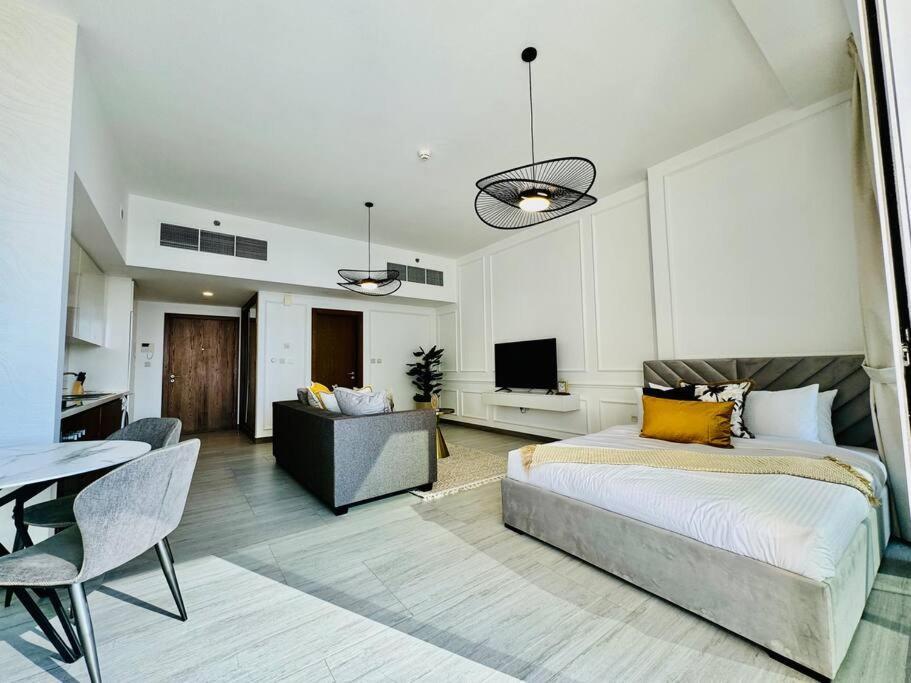 Chic Hameni Tower, Jvc Bright With Pool View