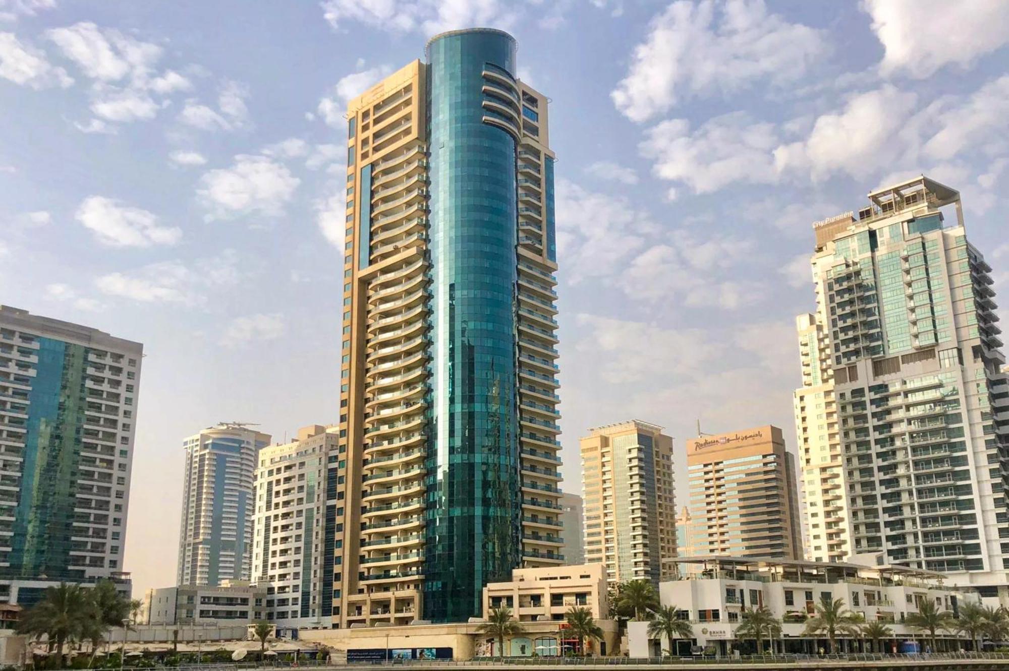 Luxury Escapes - Budget 1br In Marina - Near Tram & Metro -time Place Tower Apartment Dubai