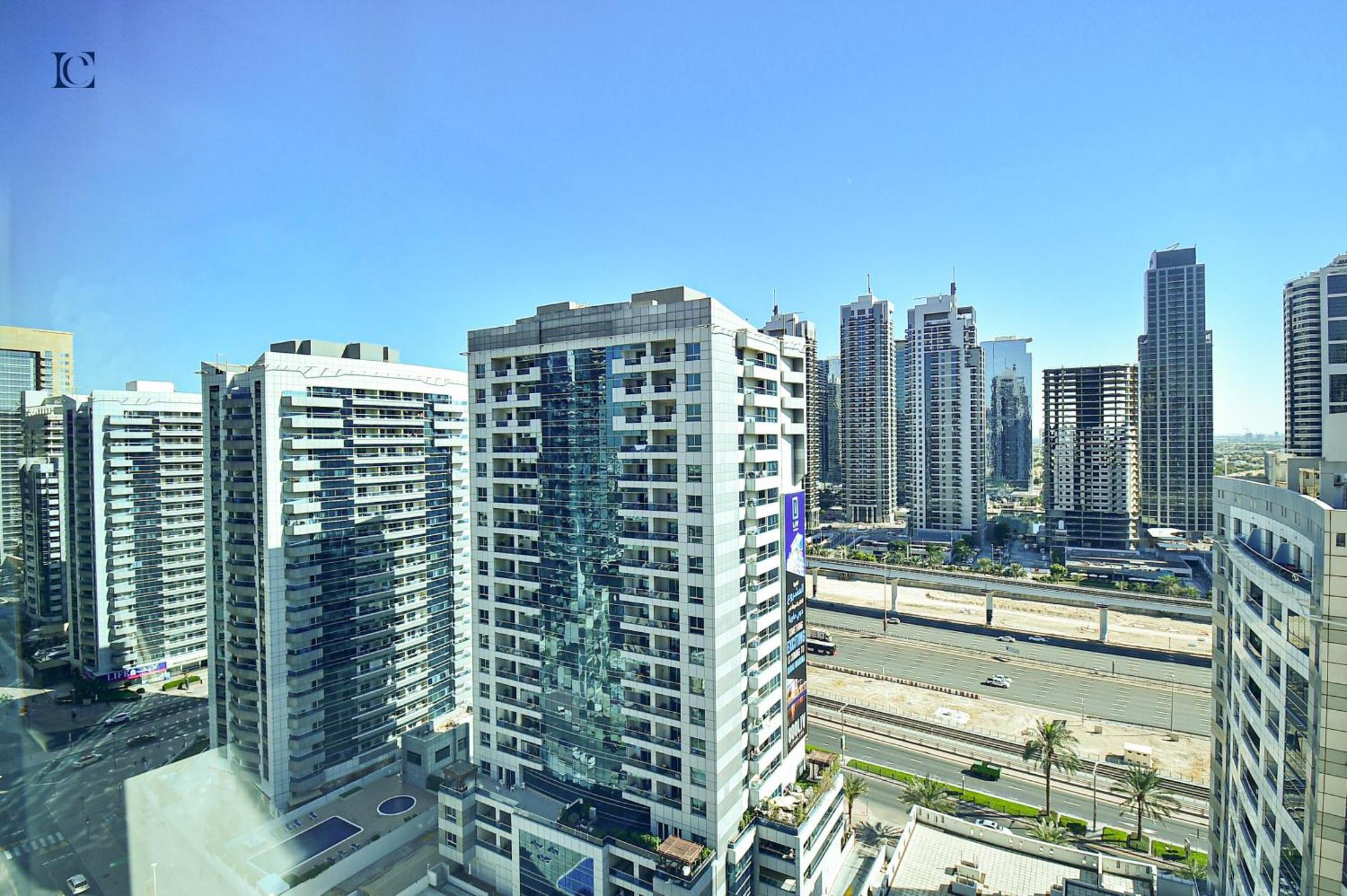 Luxury Escapes - Budget 1br In Marina - Near Tram & Metro -time Place Tower Dubai