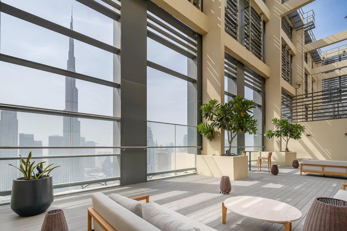 Frank Porter - Burj Royale Dubai