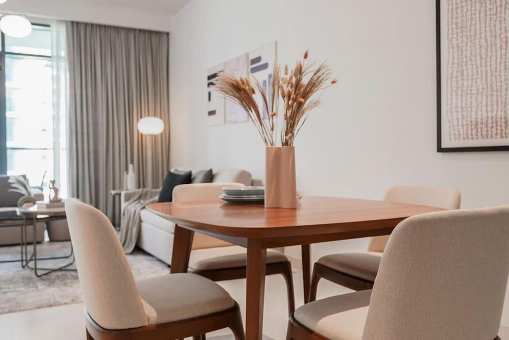 Beachfront Bliss - With Pool And Premium Amenities By Aya Boutique Apartamento Dubai