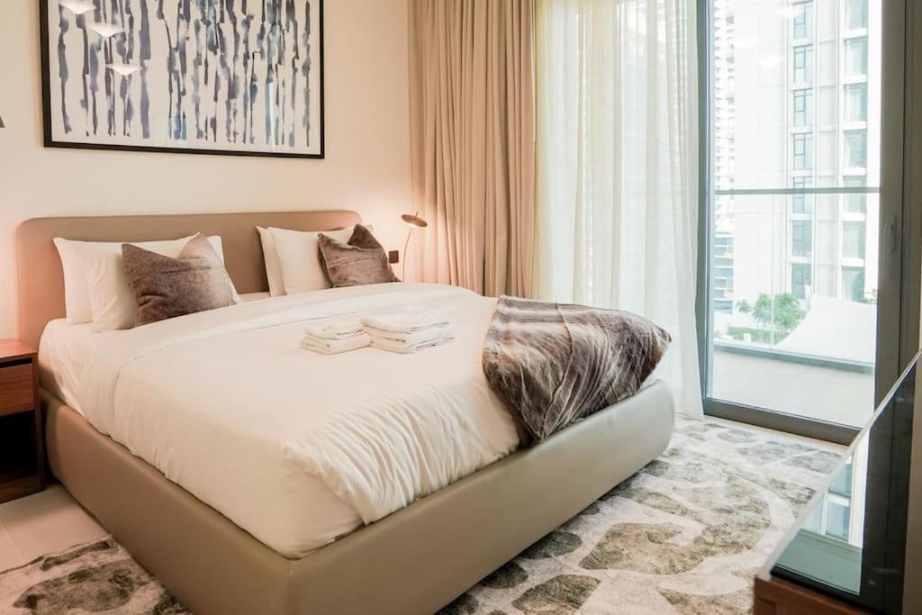 Beachfront Bliss - With Pool And Premium Amenities By Aya Boutique Apartamento