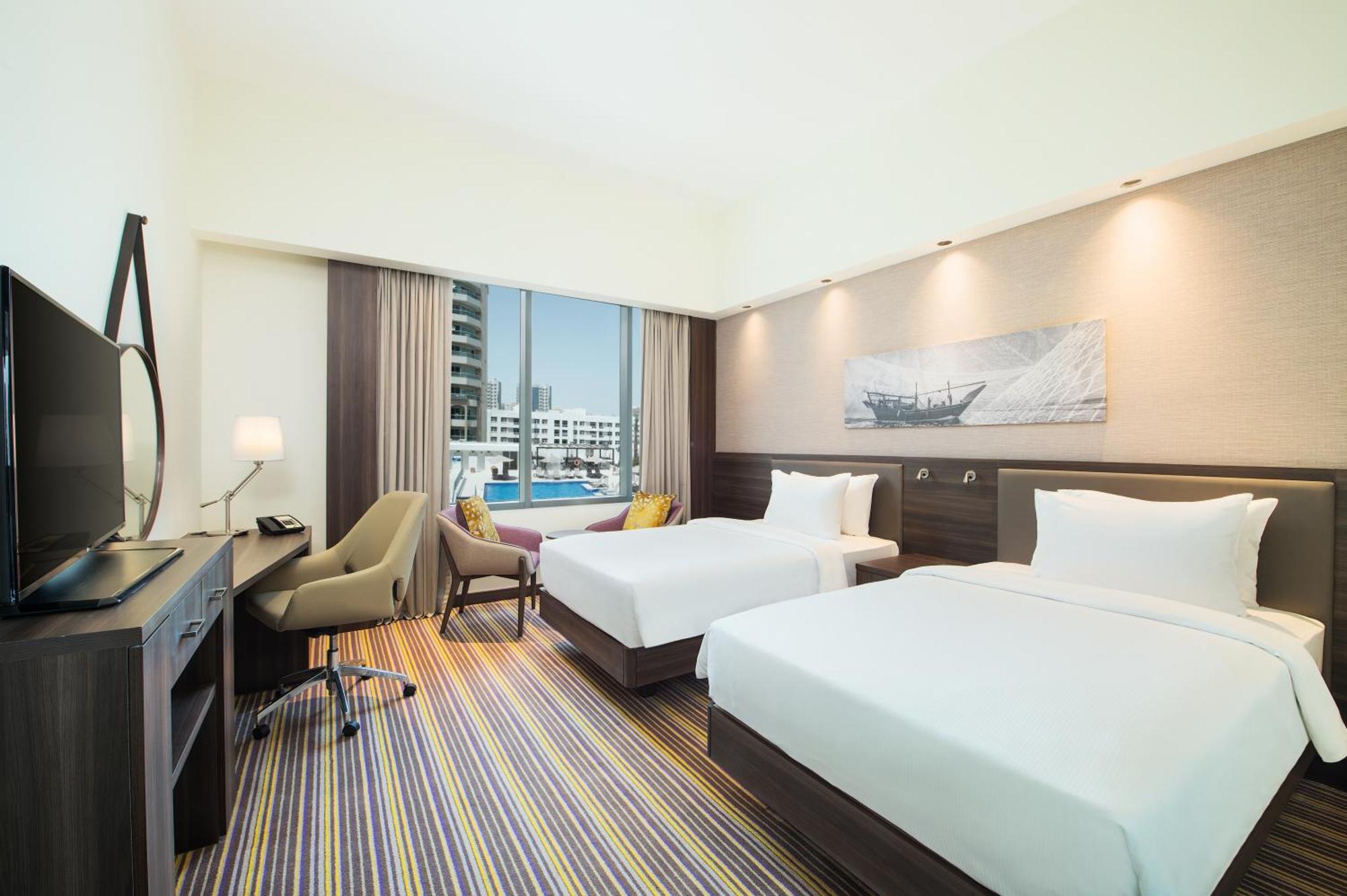 Otel Hampton By Hilton Airport