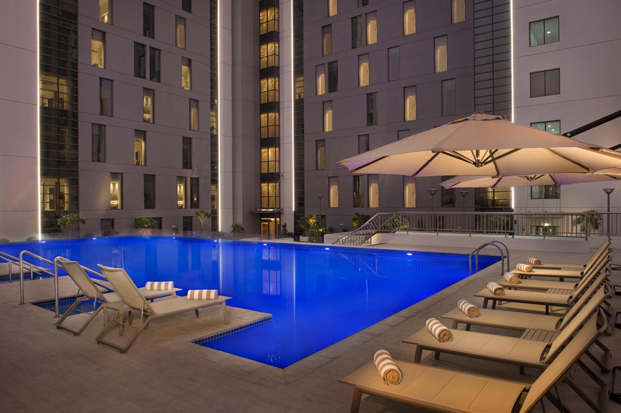 Otel Hampton By Hilton Airport