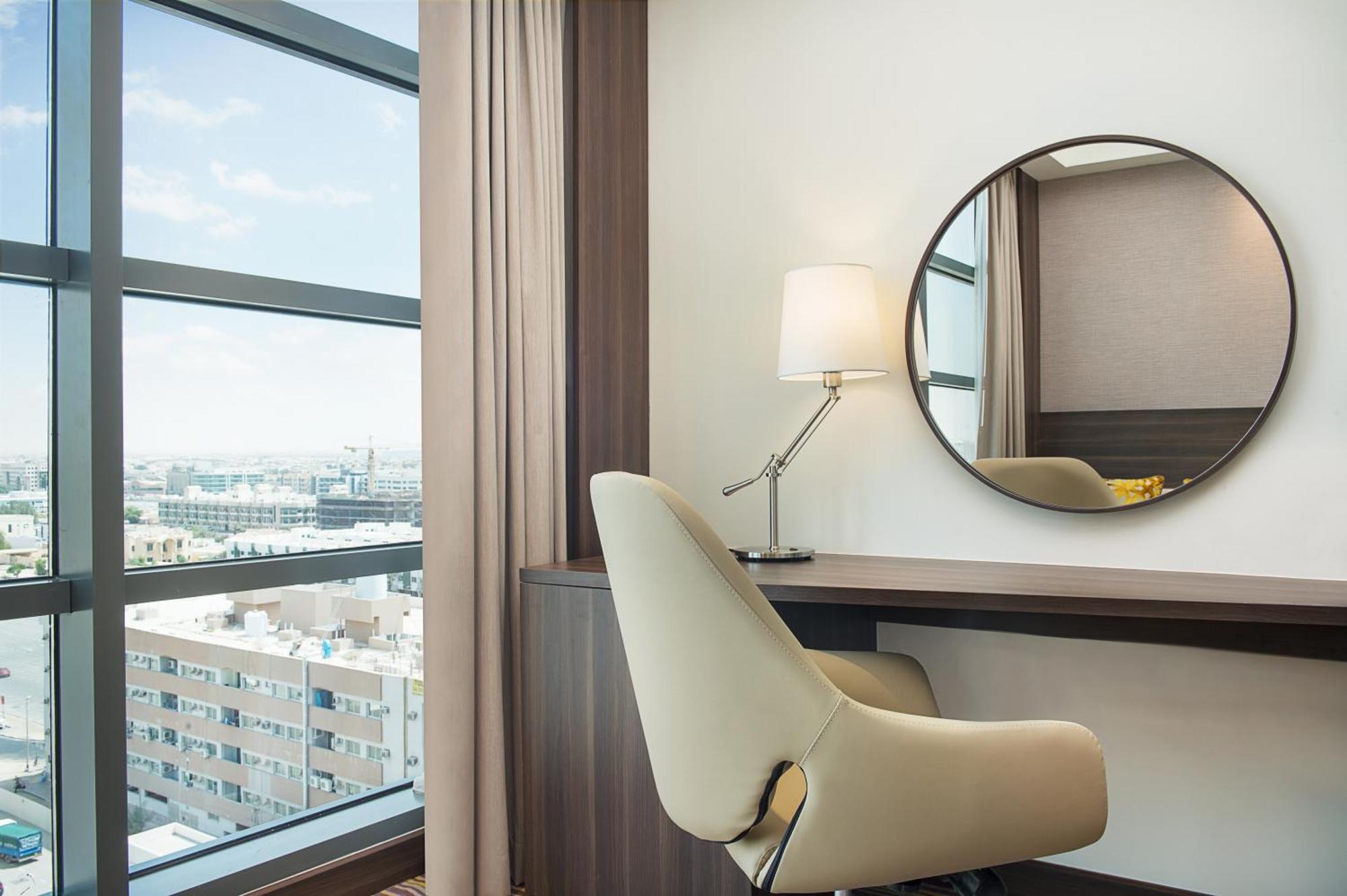 Hampton By Hilton Airport