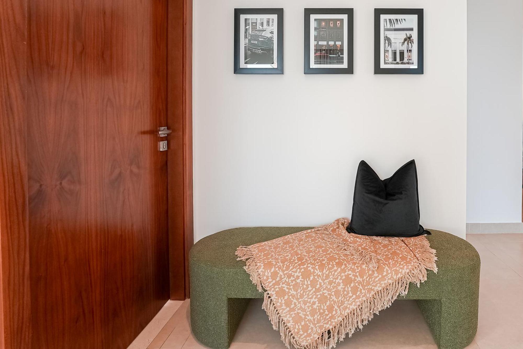 Daire Luxe Living: Spacious Waterfront 2br In Marina Gate *