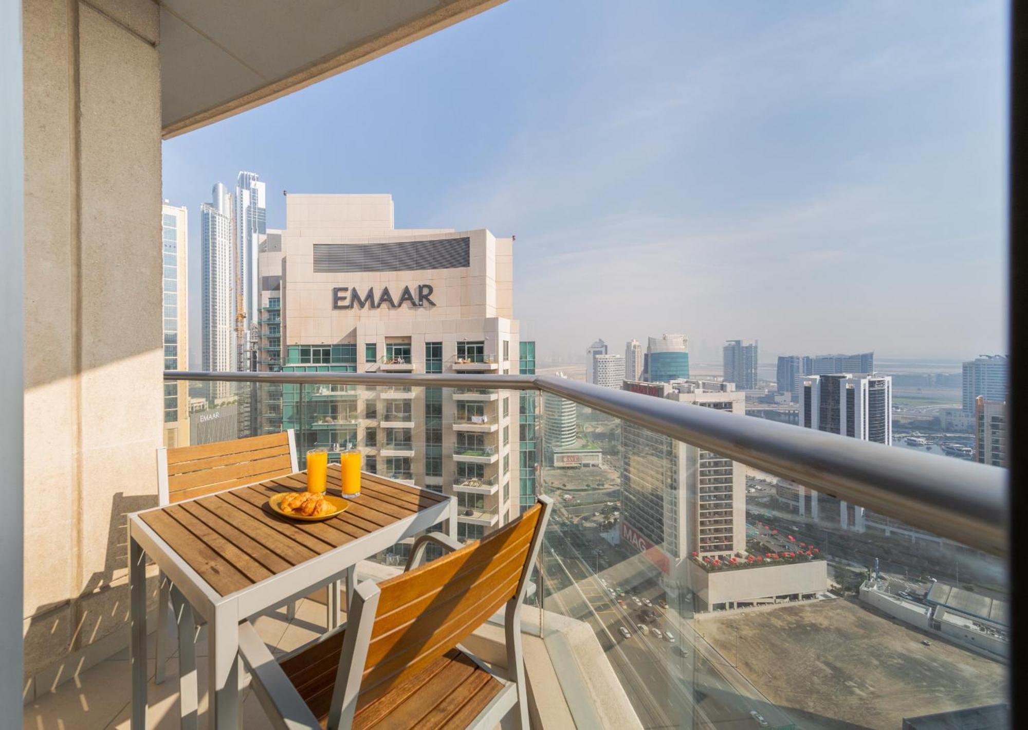 Boutique Living - Burj Views - Renovated *