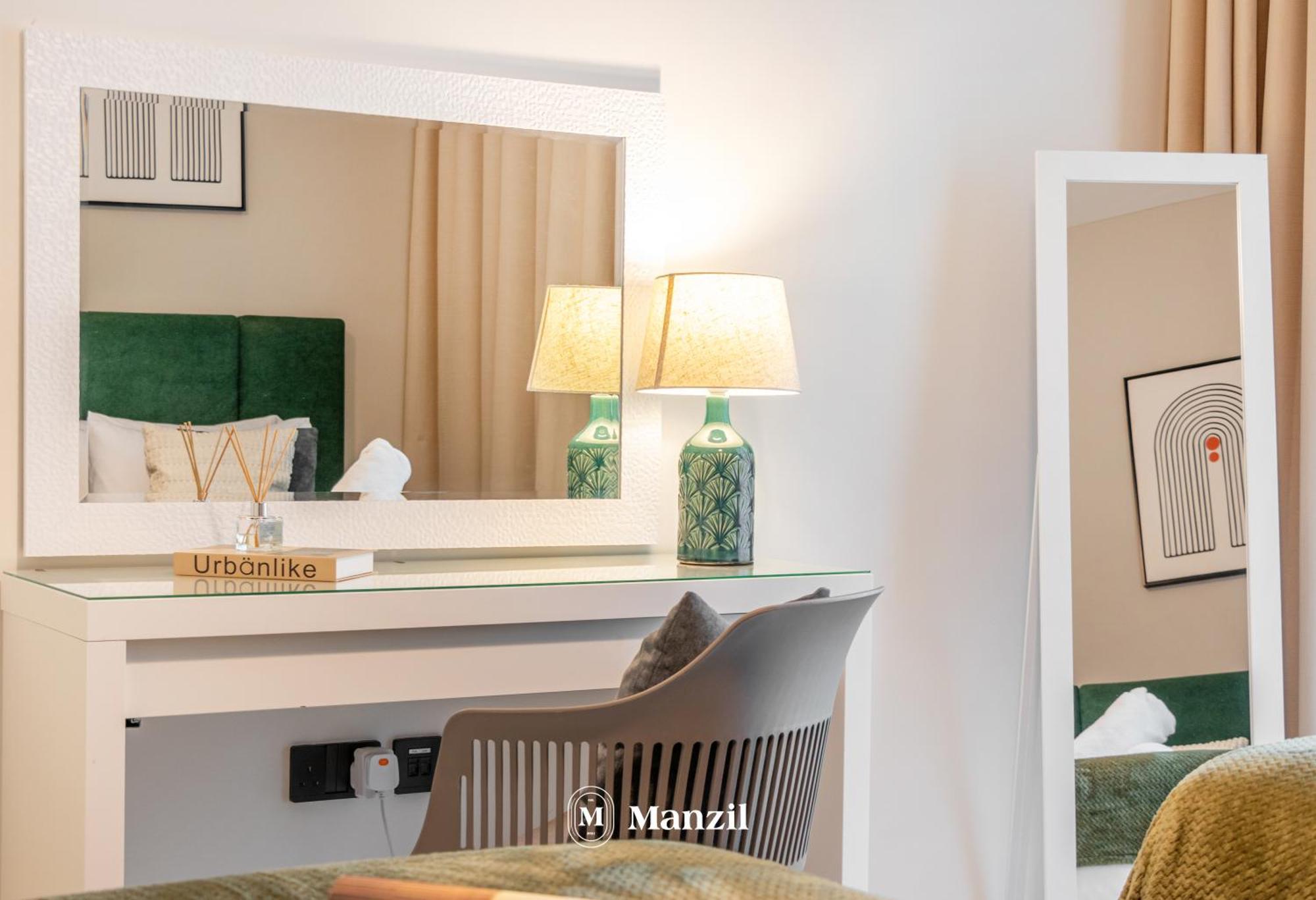 Apartment Manzil - 2br In Emaar Beach Front With Sea View
