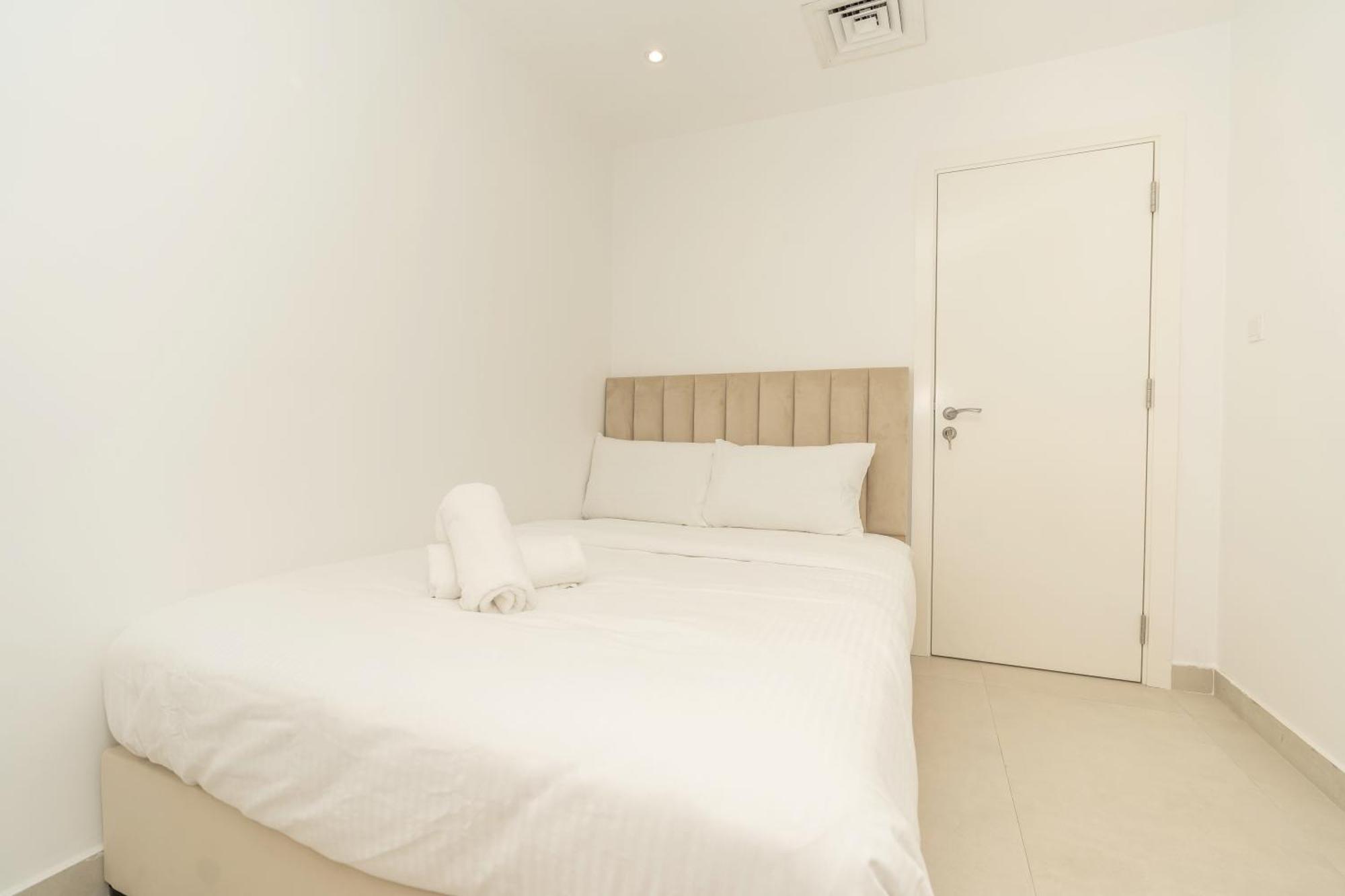 Marina Diamond Collection Apartment