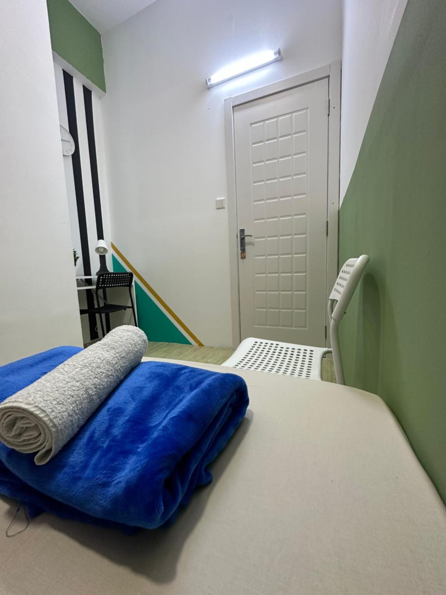 Spacious Mini Partition Near Emirates Mall Hospedagem domiciliar *