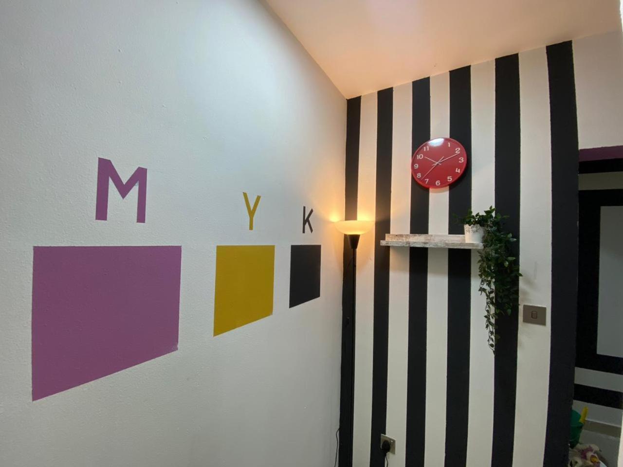 Spacious Mini Partition Near Emirates Mall Hospedagem domiciliar *
