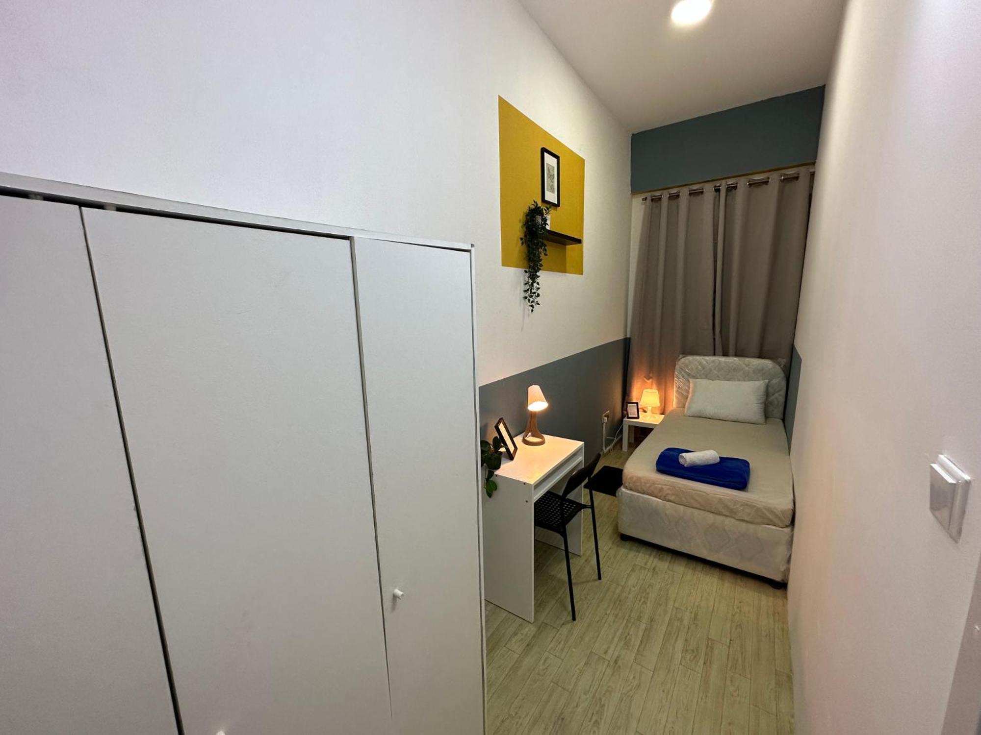 Spacious Mini Partition Near Emirates Mall Hospedagem domiciliar