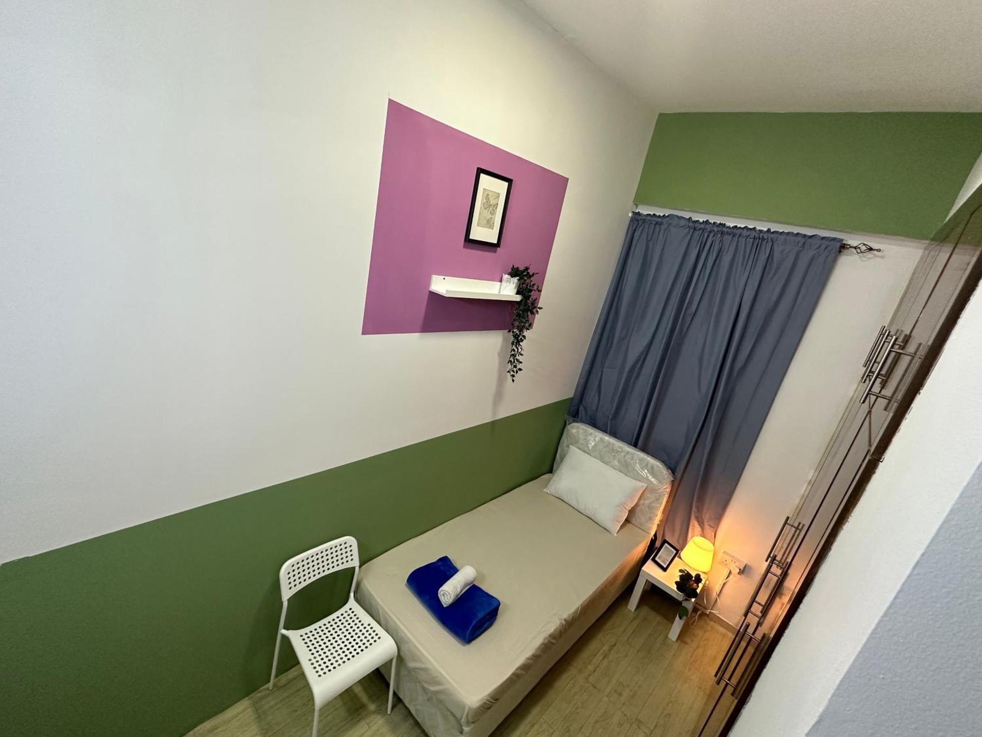 Spacious Mini Partition Near Emirates Mall Hospedagem domiciliar