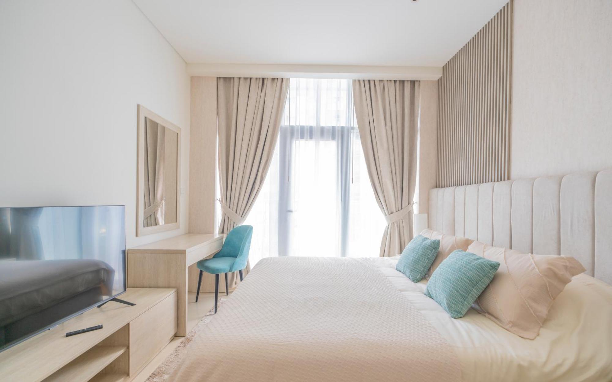 Apartment With Pool And Private Access On Palm Jumeirah *