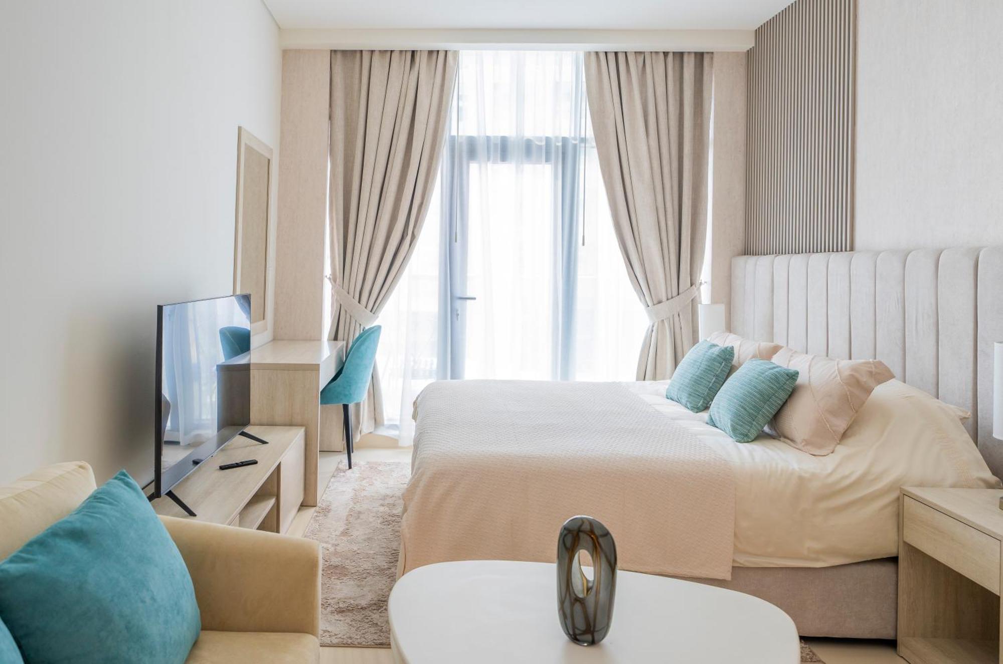 With Pool And Private Access On Palm Jumeirah *