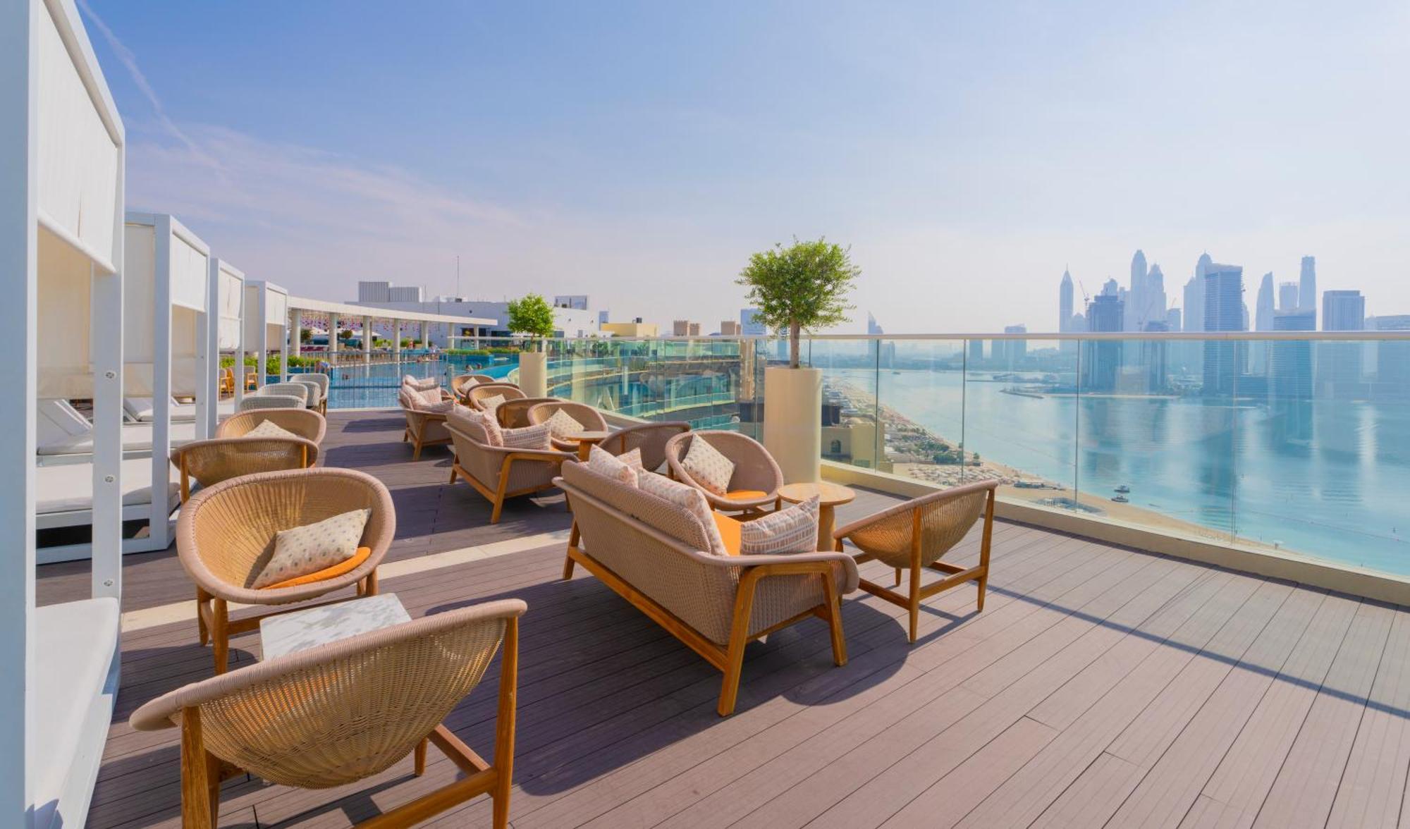 Apartment With Pool And Private Access On Palm Jumeirah *