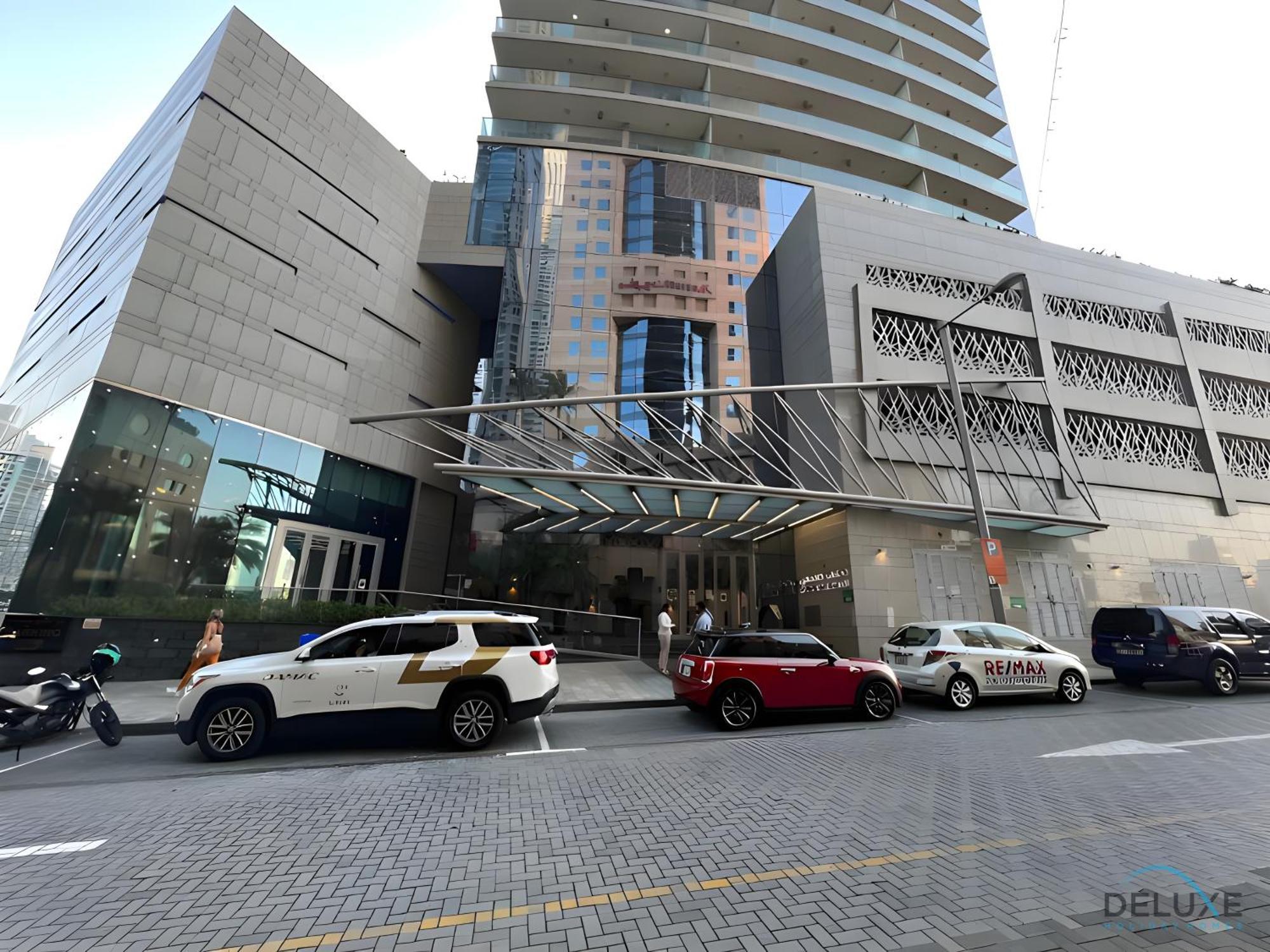 Wondrous 1br At Damac Heights Marina By Deluxe Homes