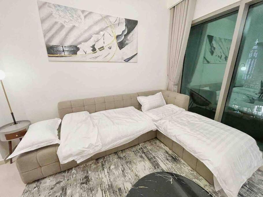 Downtown, Burj Khalifa Views, Mall Connected Apartment