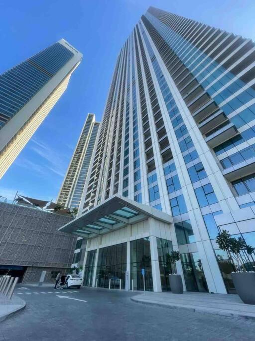 Downtown, Burj Khalifa Views, Mall Connected Apartment Dubai