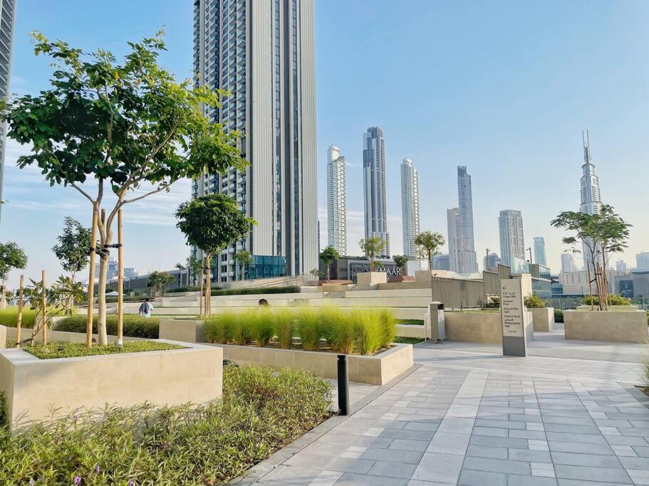 Downtown, Burj Khalifa Views, Mall Connected