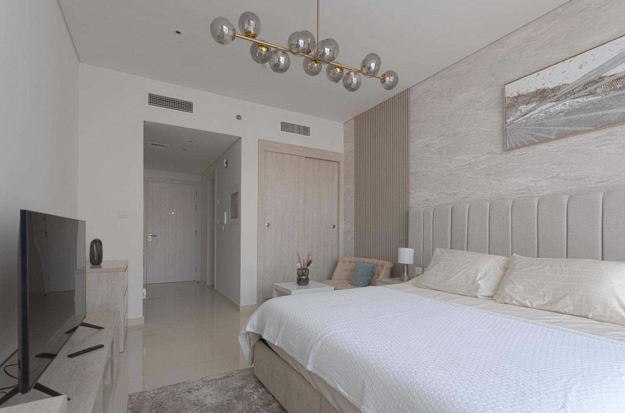 Luxury Studio, Seven Palm Residence-palm Jumeirah Dubai