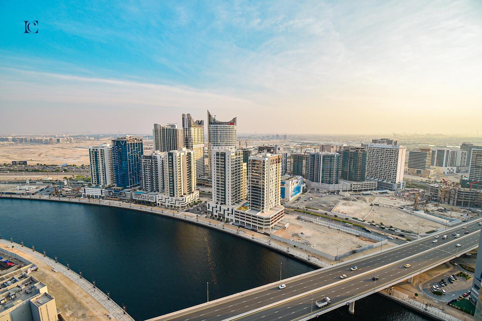 Luxury Escapes - Damac Maison Prive - Canal View Apts - Near Mall Apartment *