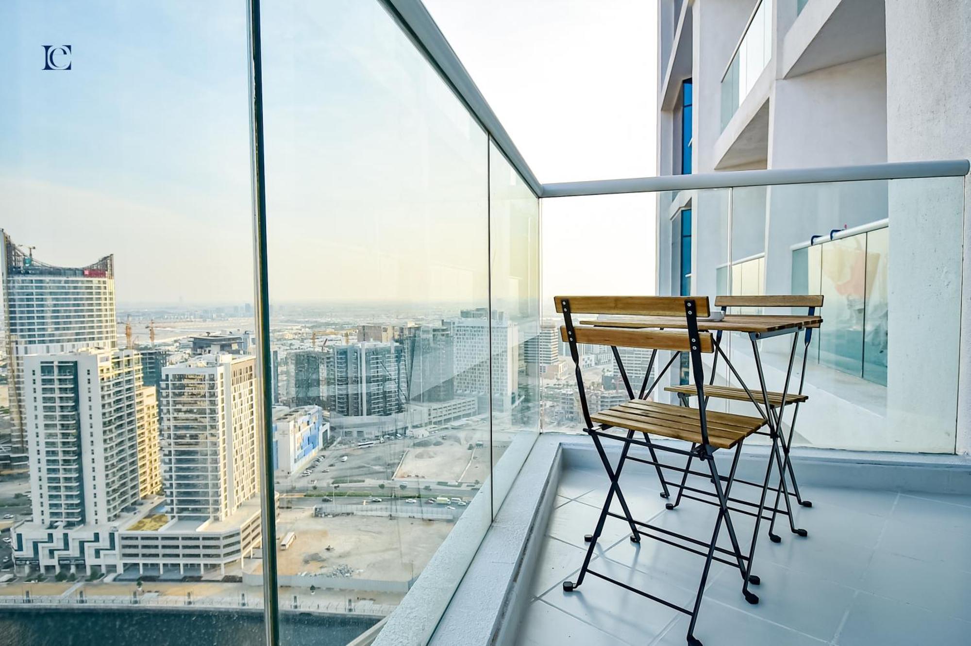 Apartment Luxury Escapes - Damac Maison Prive - Canal View Apts - Near Mall