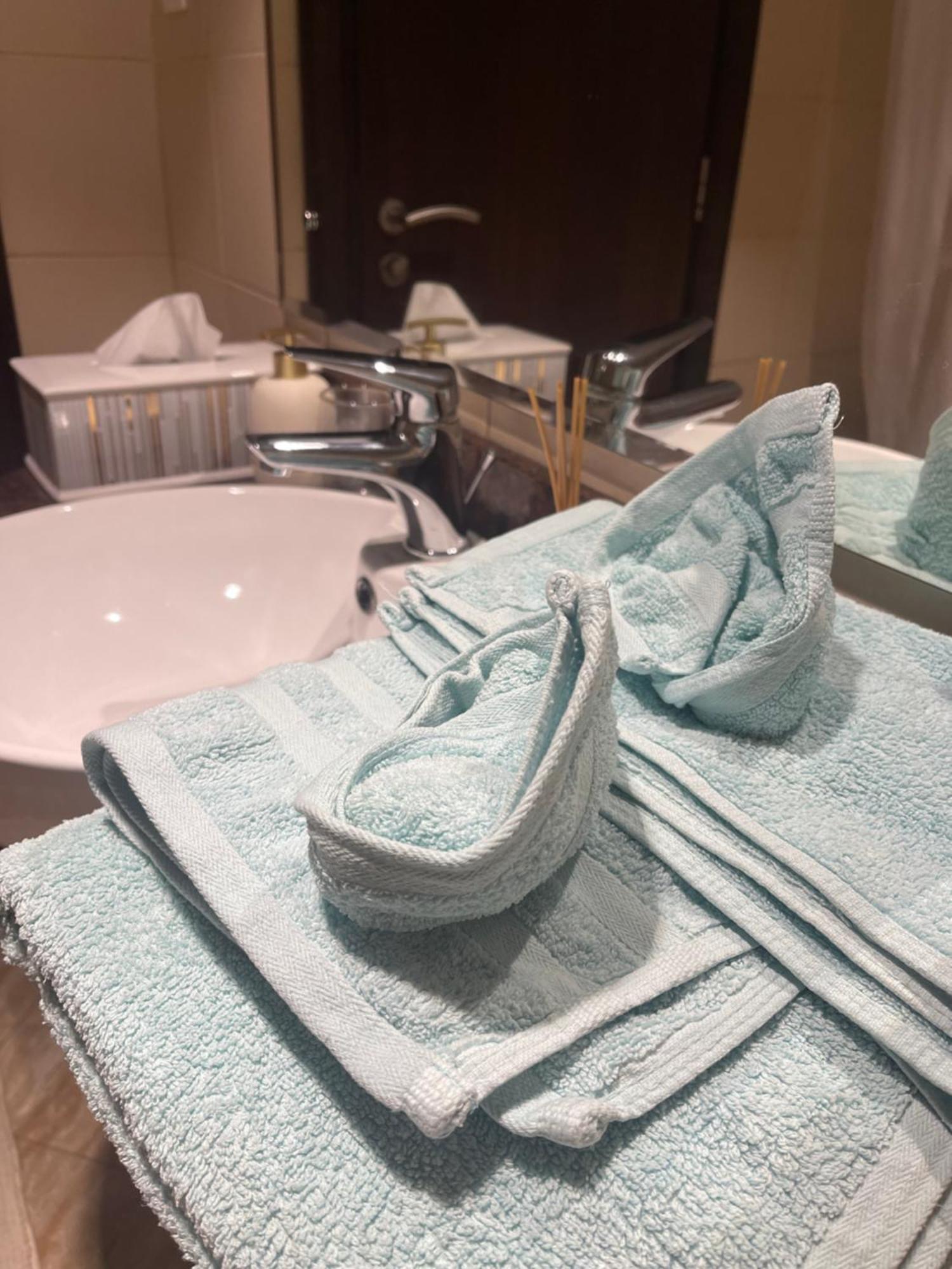 Apartment Great View, Sportcity, Parking Included, Dubai