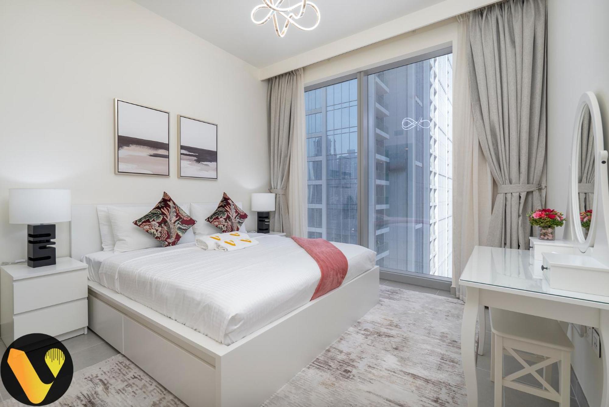 Vogue Downtown Opera District By Emaar *
