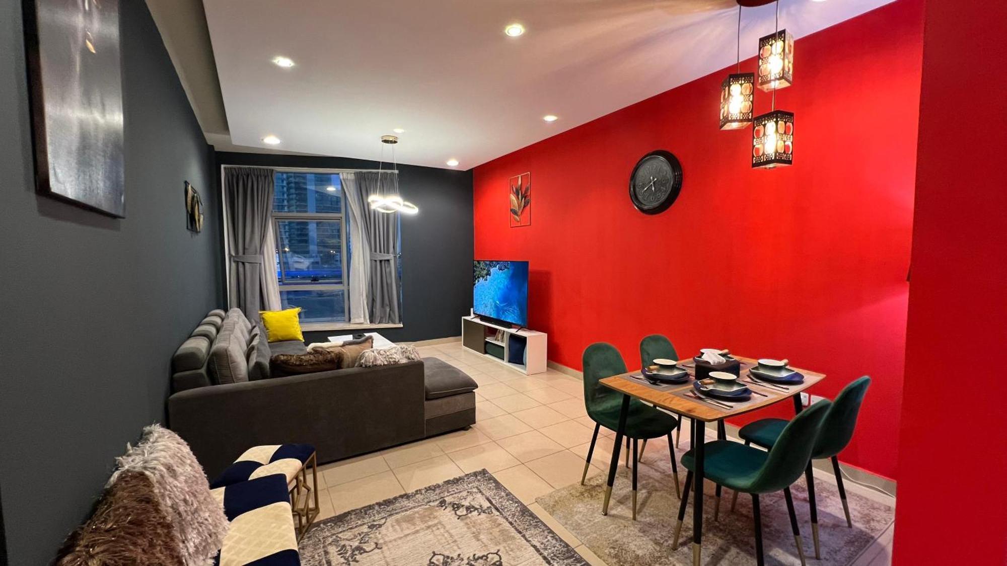 Daire Premium Marina Two Bedroom With Sea View - Family Only Dubai